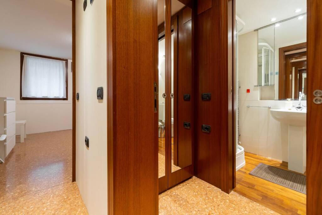 The Zen House Apartment Venedig Exteriör bild